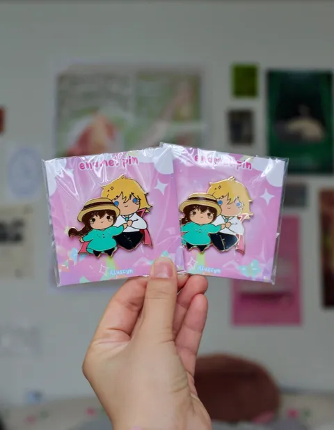 Howl and Sophie Enamel Pin
